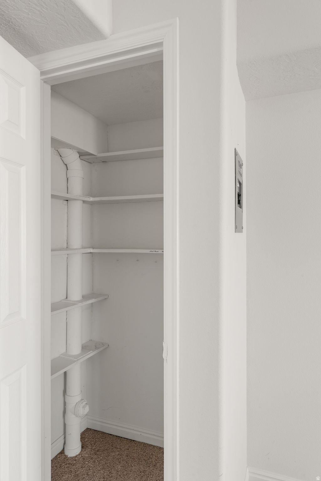 RIDGEPOINTE - Residential