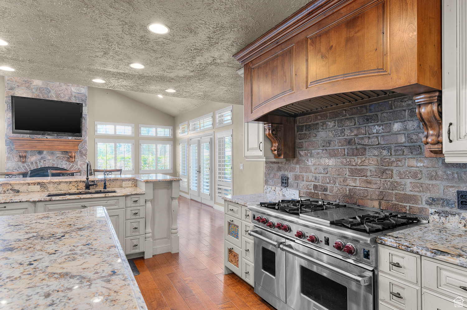 COUNTRYSIDE ESTATES - Residential