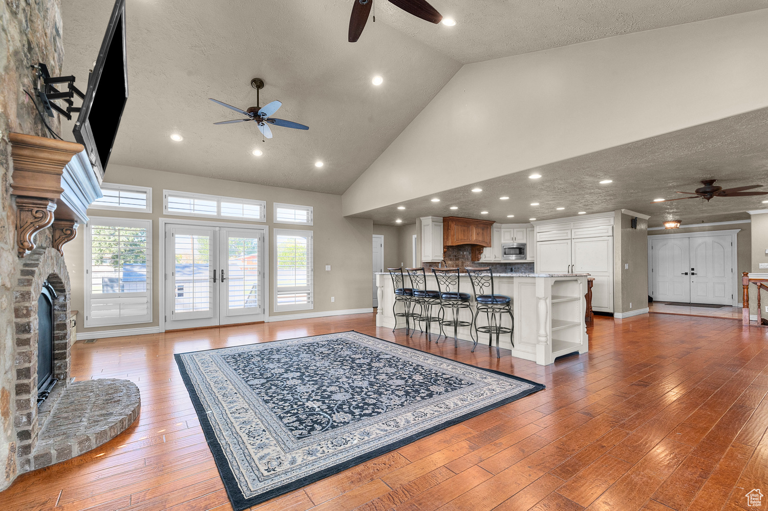 COUNTRYSIDE ESTATES - Residential