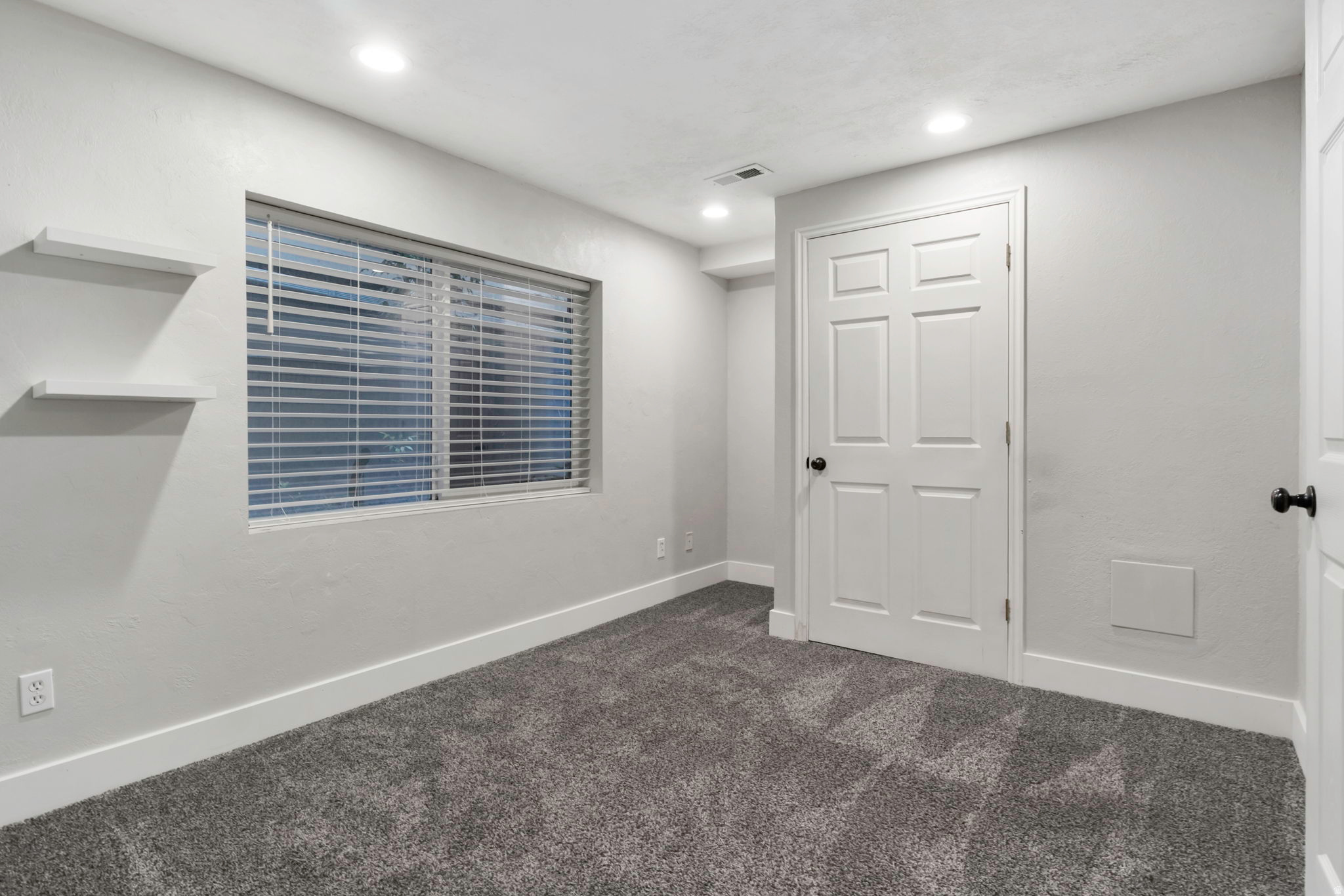 SANDY HIGHLANDS - Residential