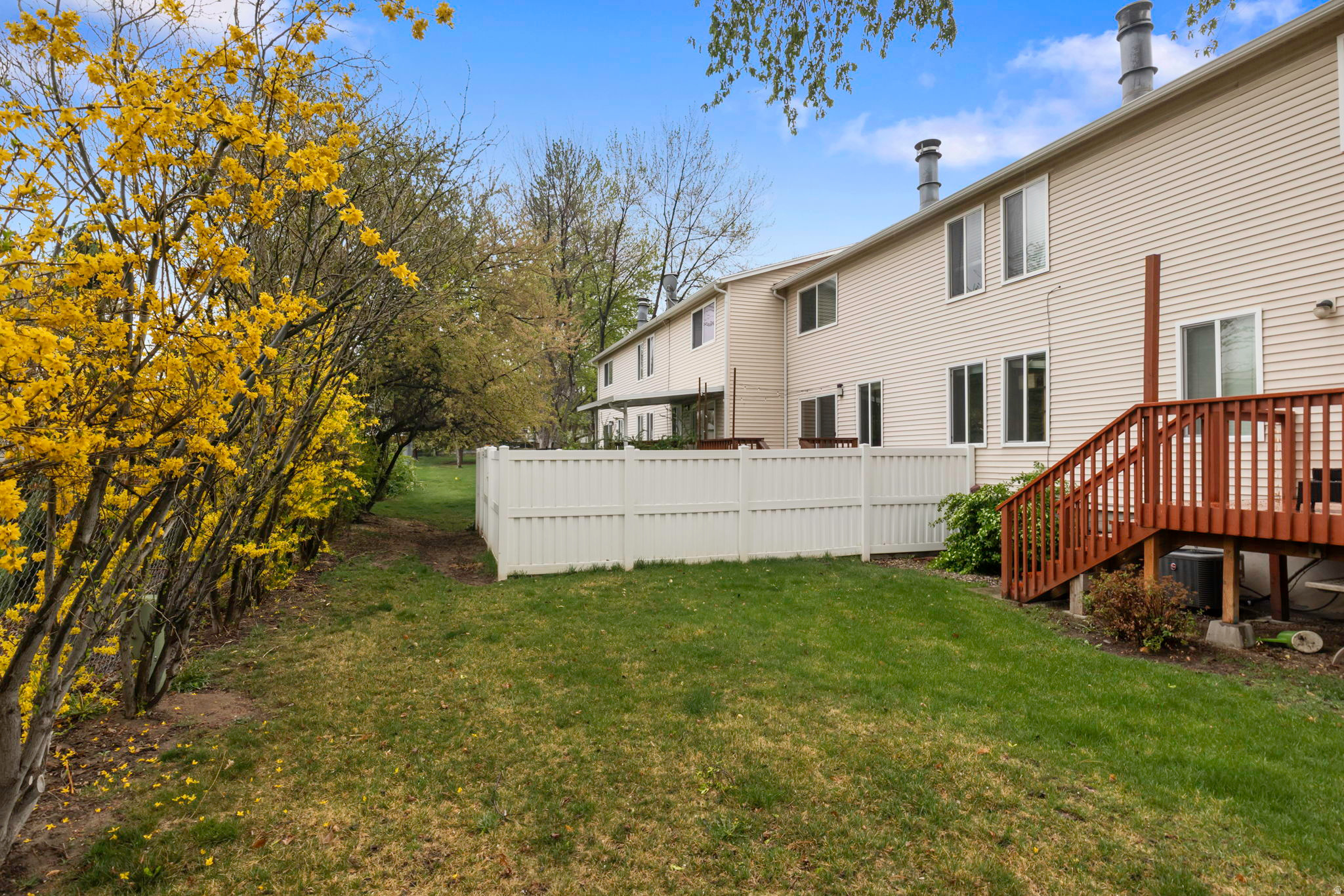 SANDY HIGHLANDS - Residential