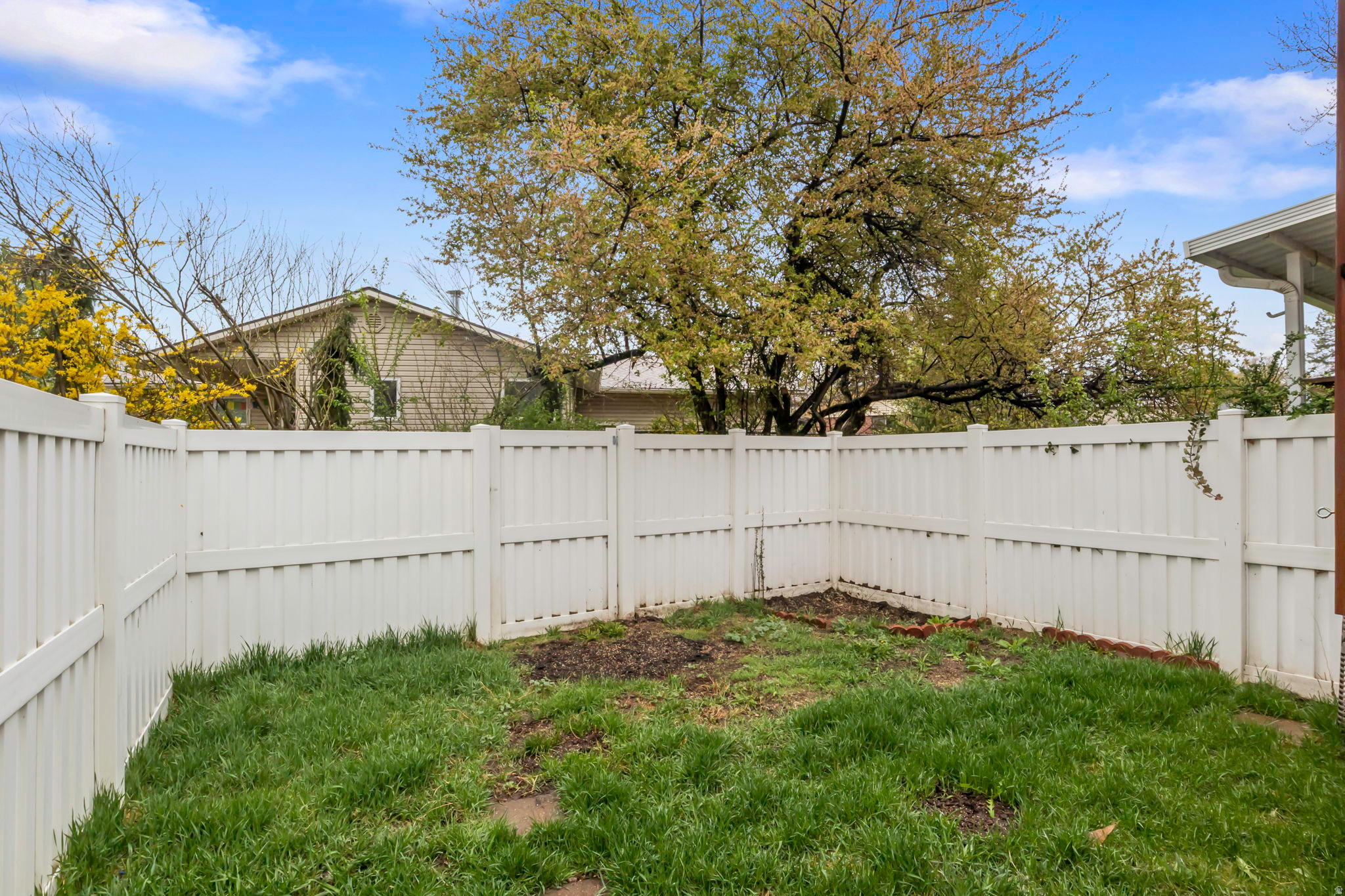 SANDY HIGHLANDS - Residential