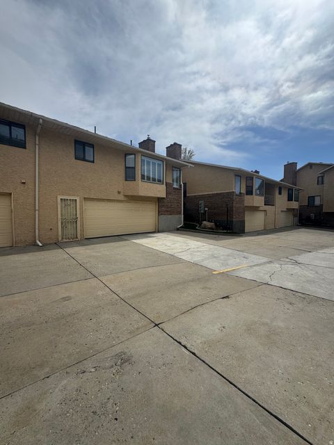 Tiny photo for 1107 E BRIGADOON CT, Holladay, UT 84117 (MLS # 2147015)
