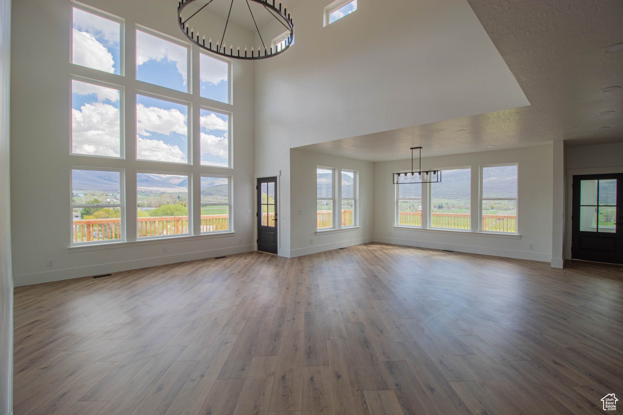 WALLSBURG - Residential