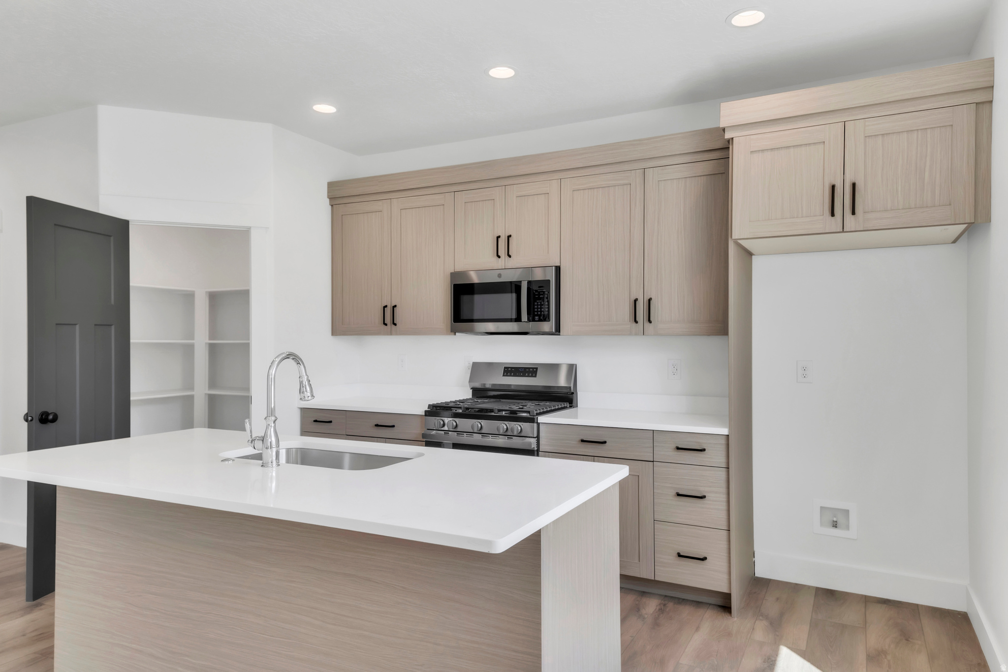 GAGE CANYON - Residential