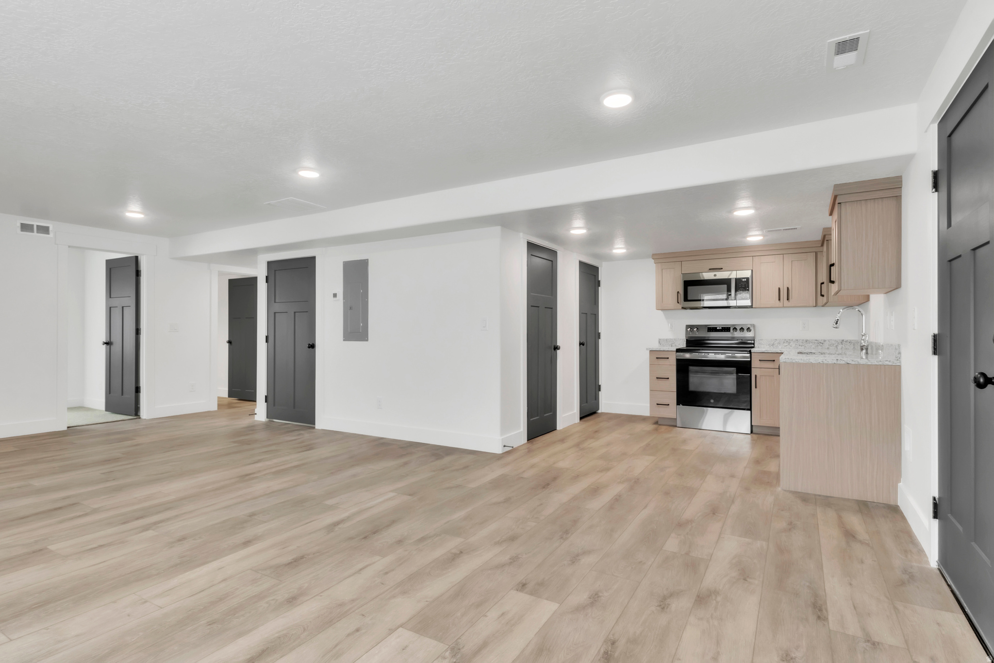 GAGE CANYON - Residential