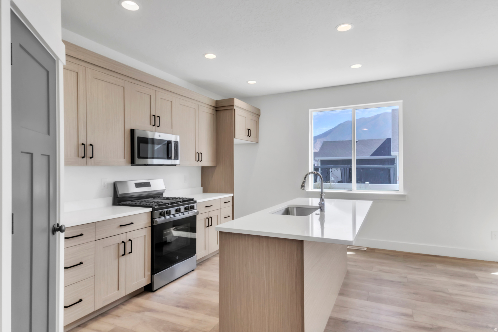 GAGE CANYON - Residential