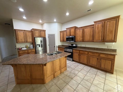 Tiny photo for 2596 HIDDEN DR, Washington, UT 84780 (MLS # 2187546)