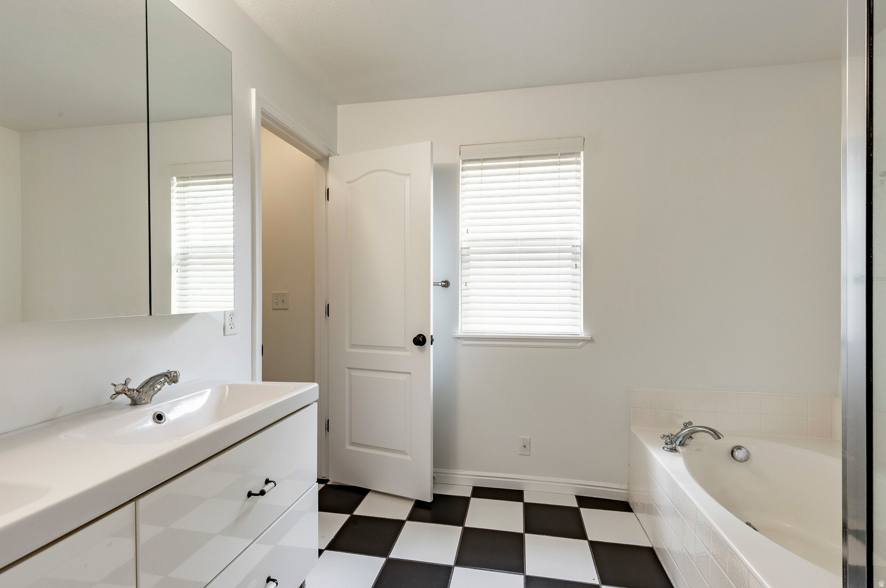 MAPLE HOLLOW 10 11 1 - Residential