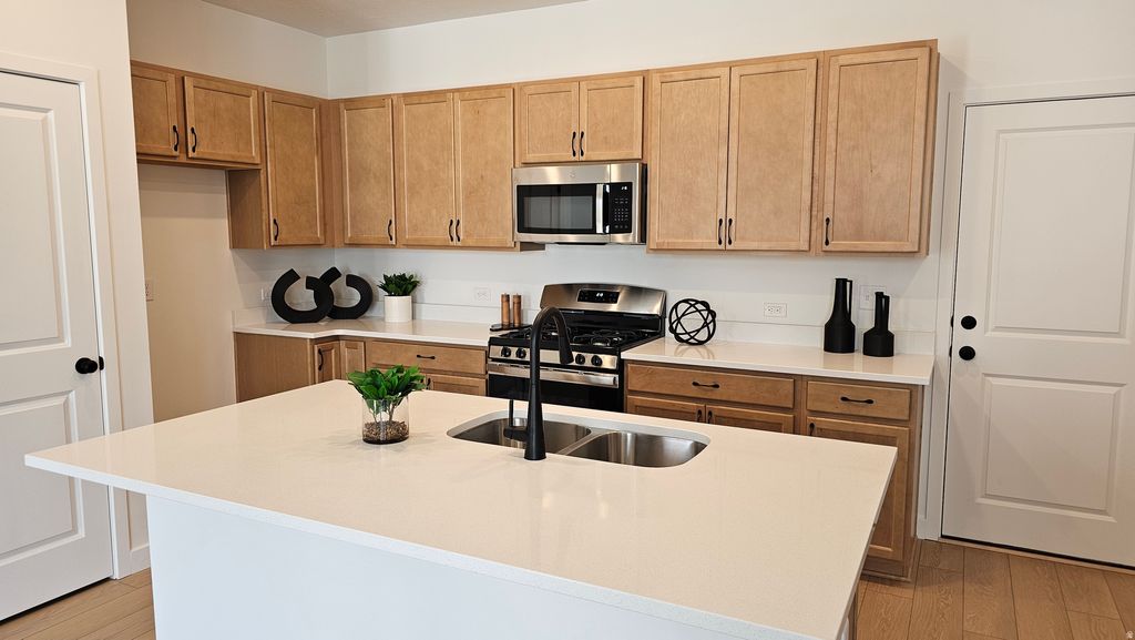 Photo of 2864 S TETZLAFF PL, West Valley City, UT 84128 (MLS # 2160355)
