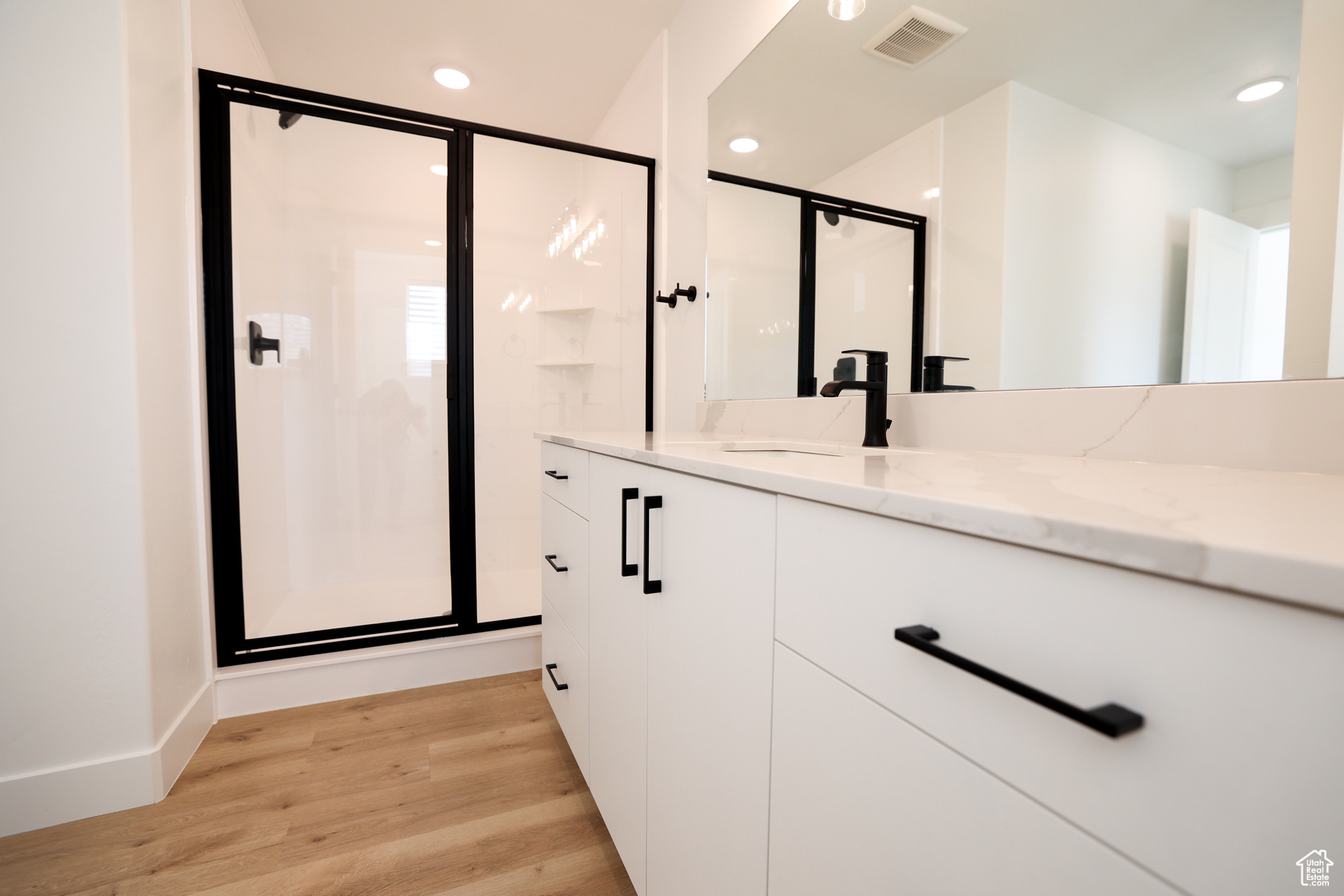 GOLDEN FOREST - Residential