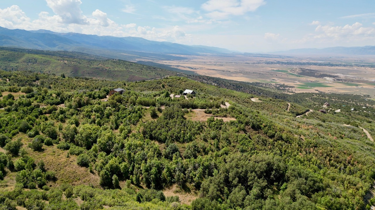 SKYLINE HEIGHTS - Land