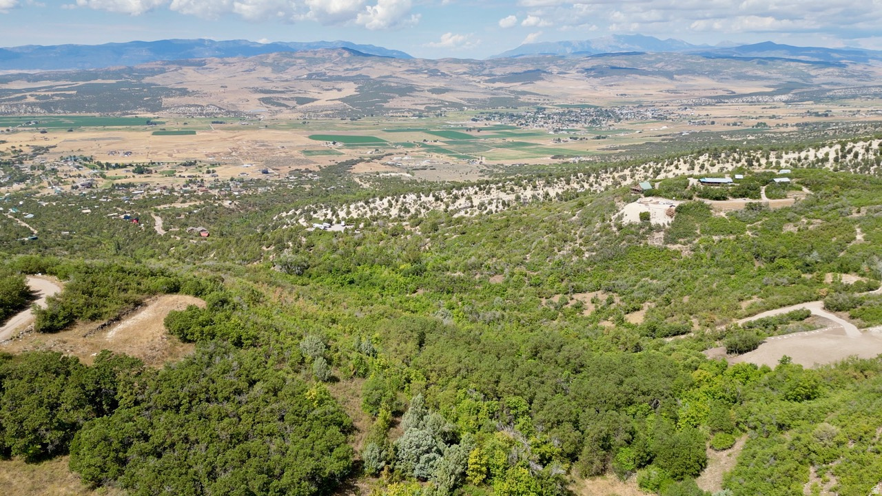 SKYLINE HEIGHTS - Land