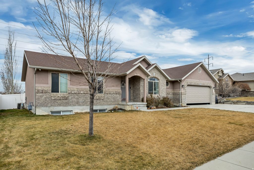 Photo of 4637 W MOOSE HORN CT S, West Jordan, UT 84088 (MLS # 2151036)
