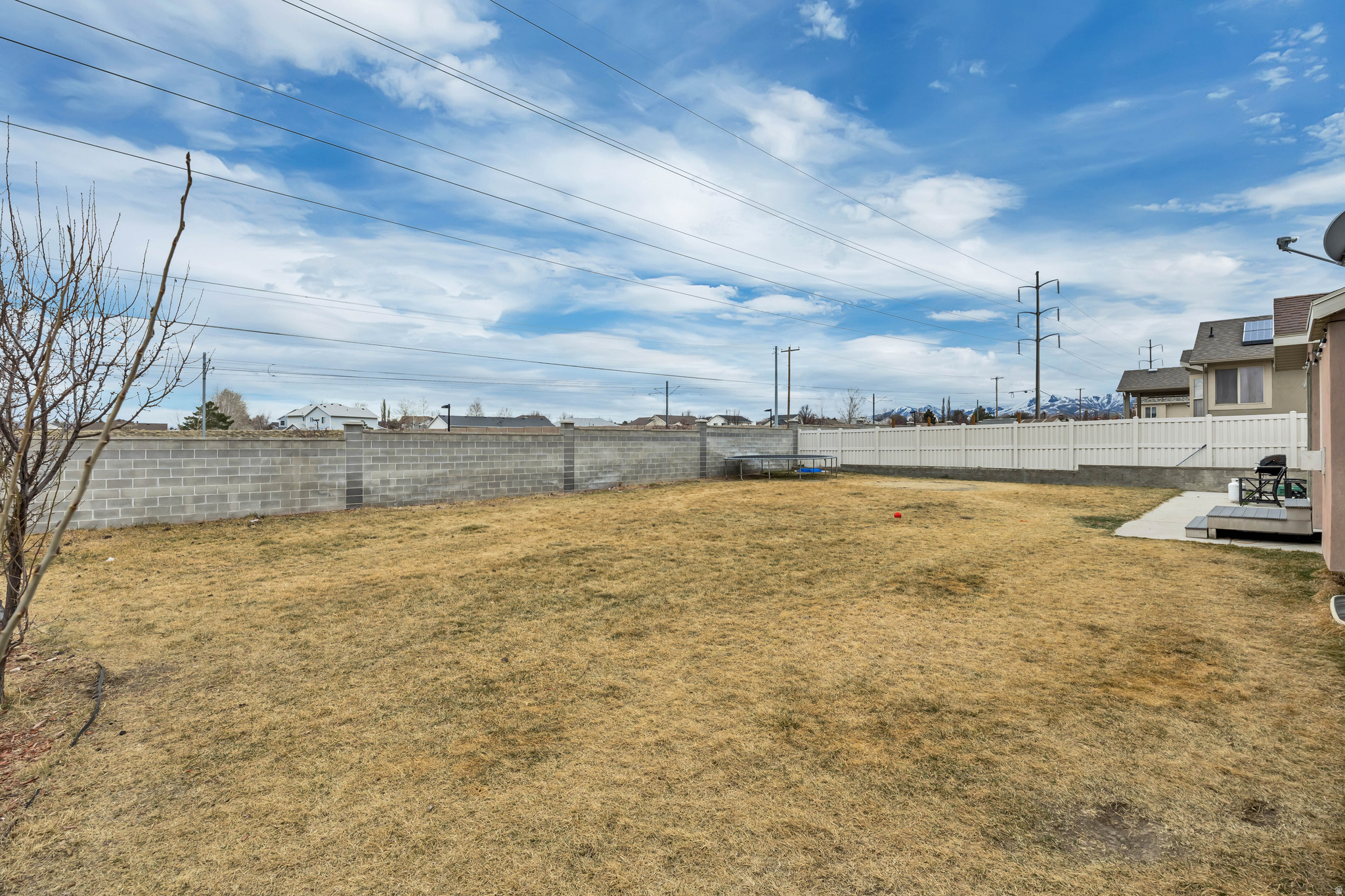 MEADOWS - Residential