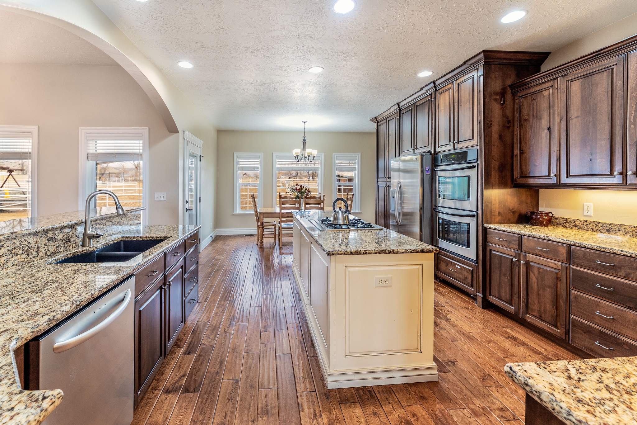 COUNTRY COVE SUB - Residential