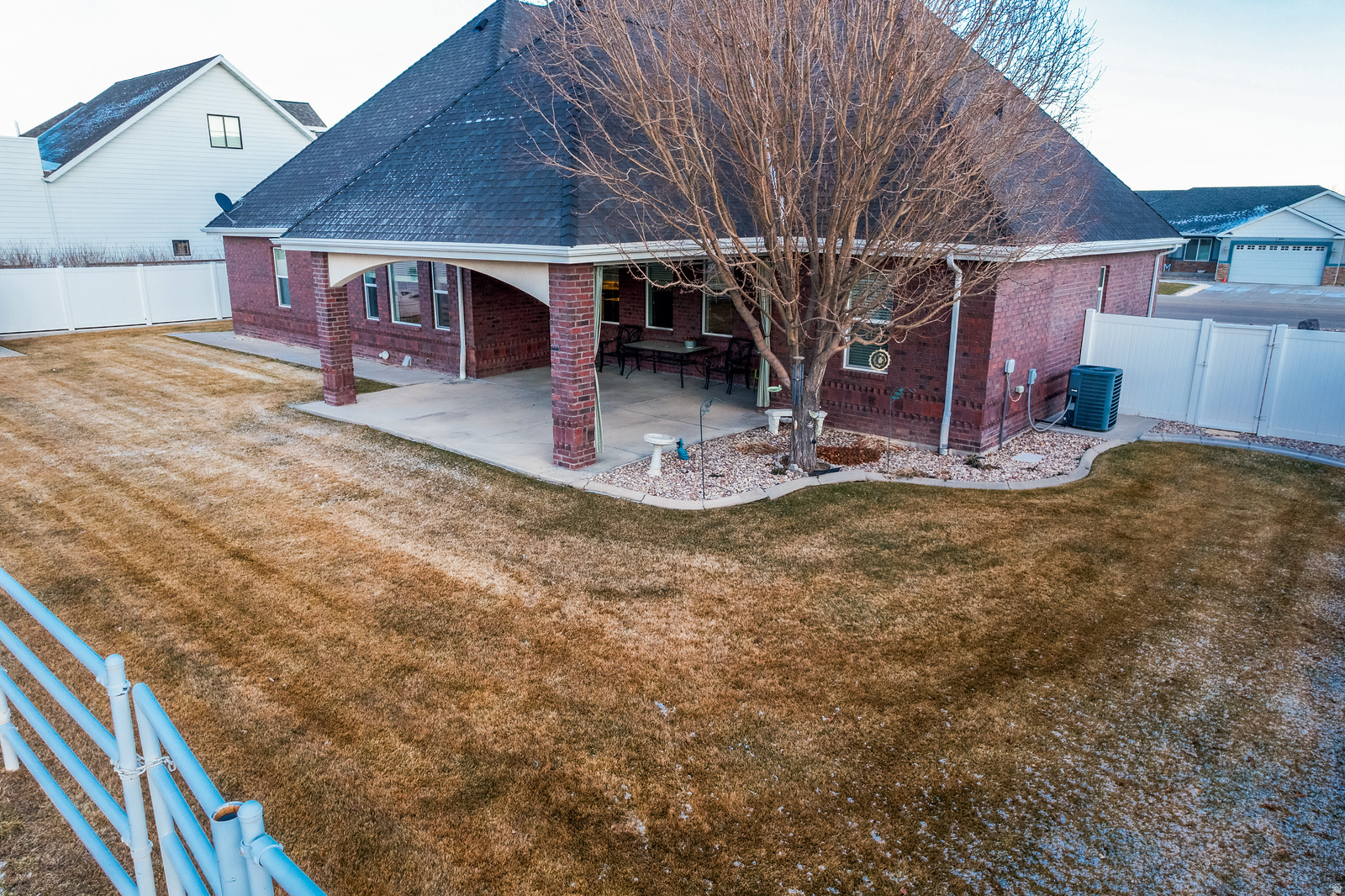 COUNTRY COVE SUB - Residential