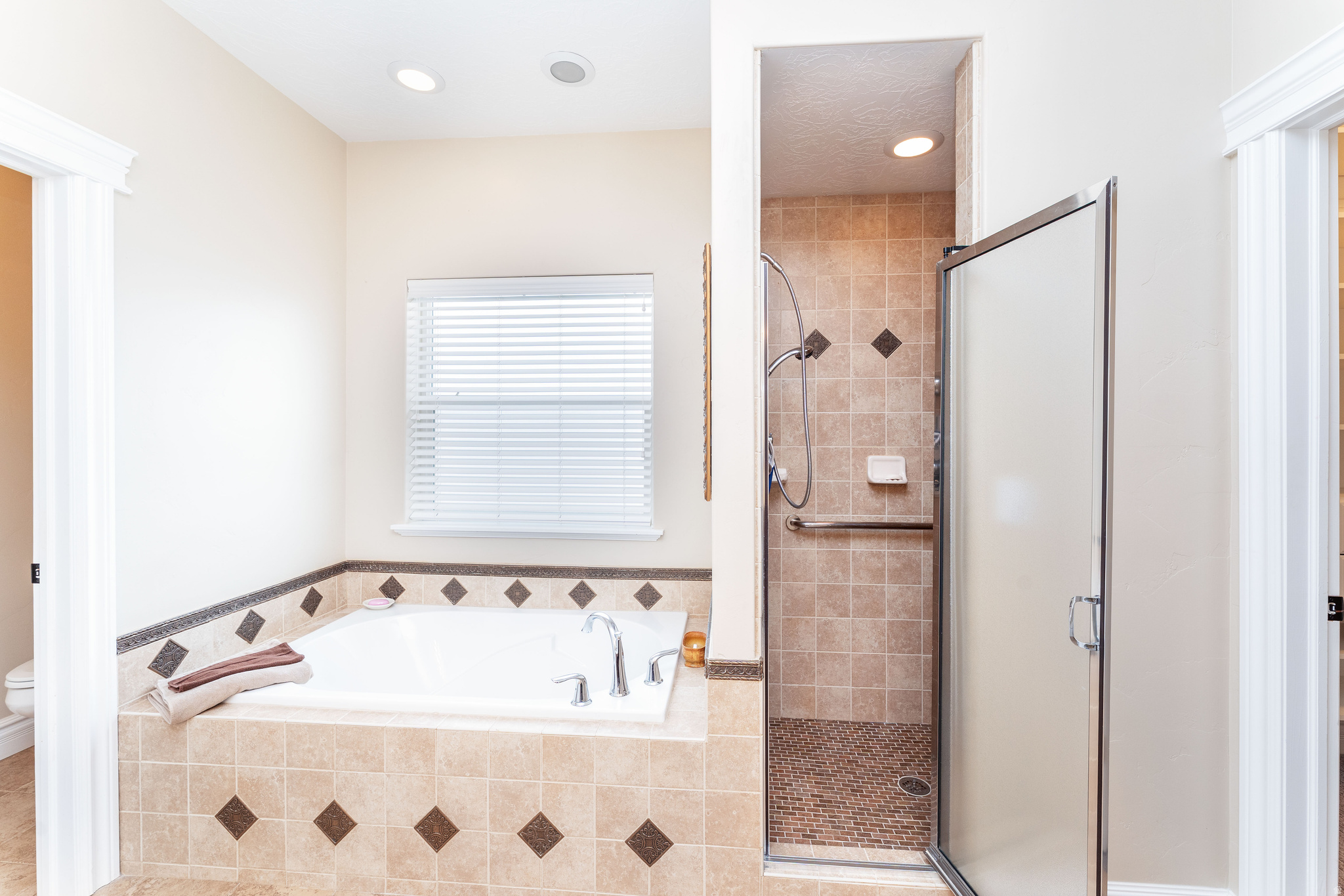 COUNTRY COVE SUB - Residential