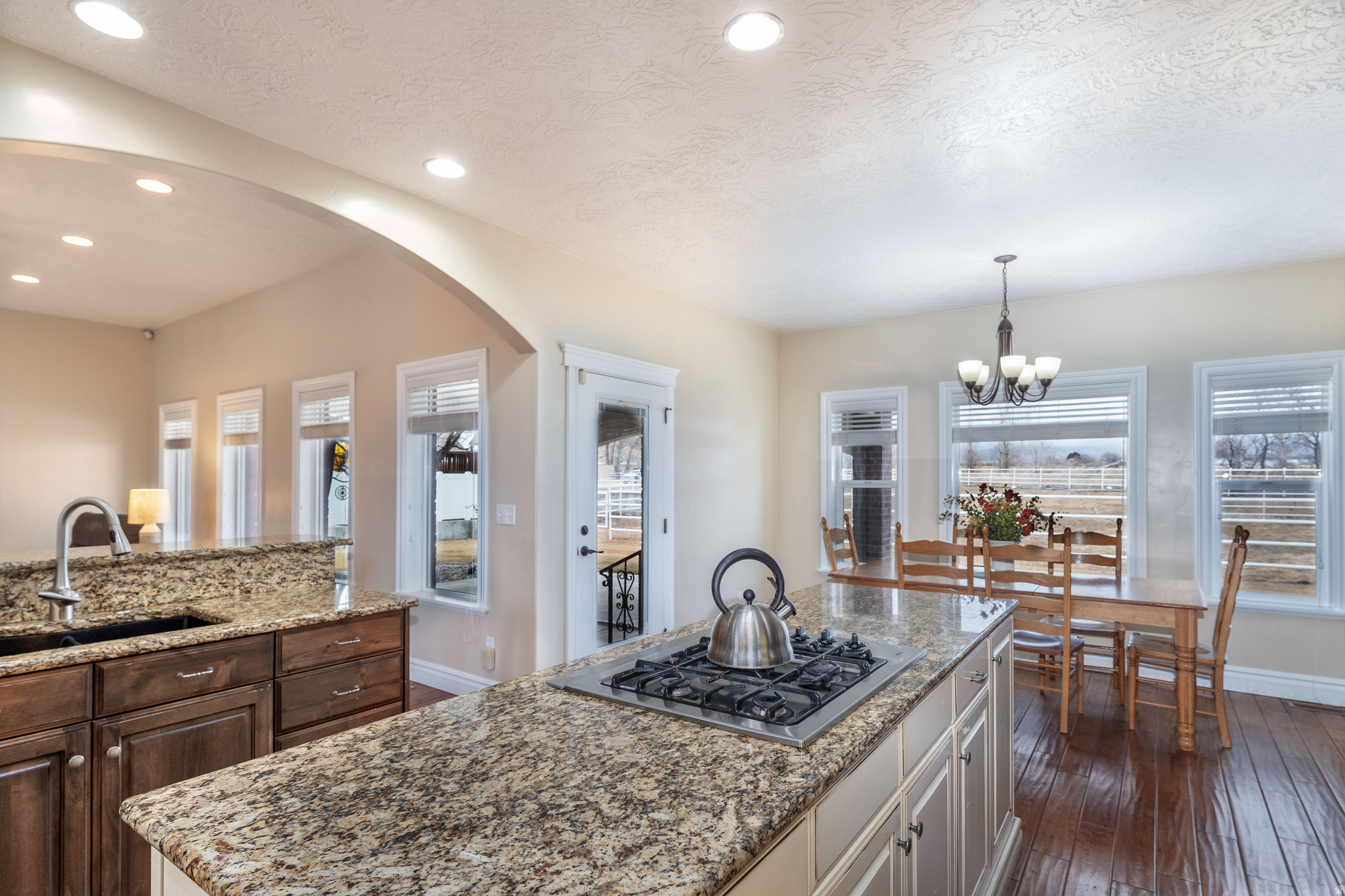 COUNTRY COVE SUB - Residential