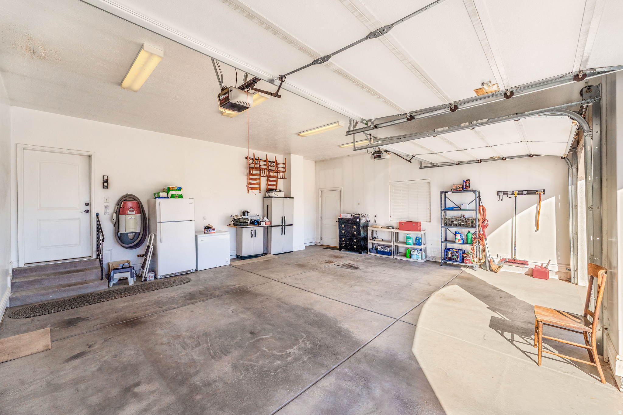 COUNTRY COVE SUB - Residential