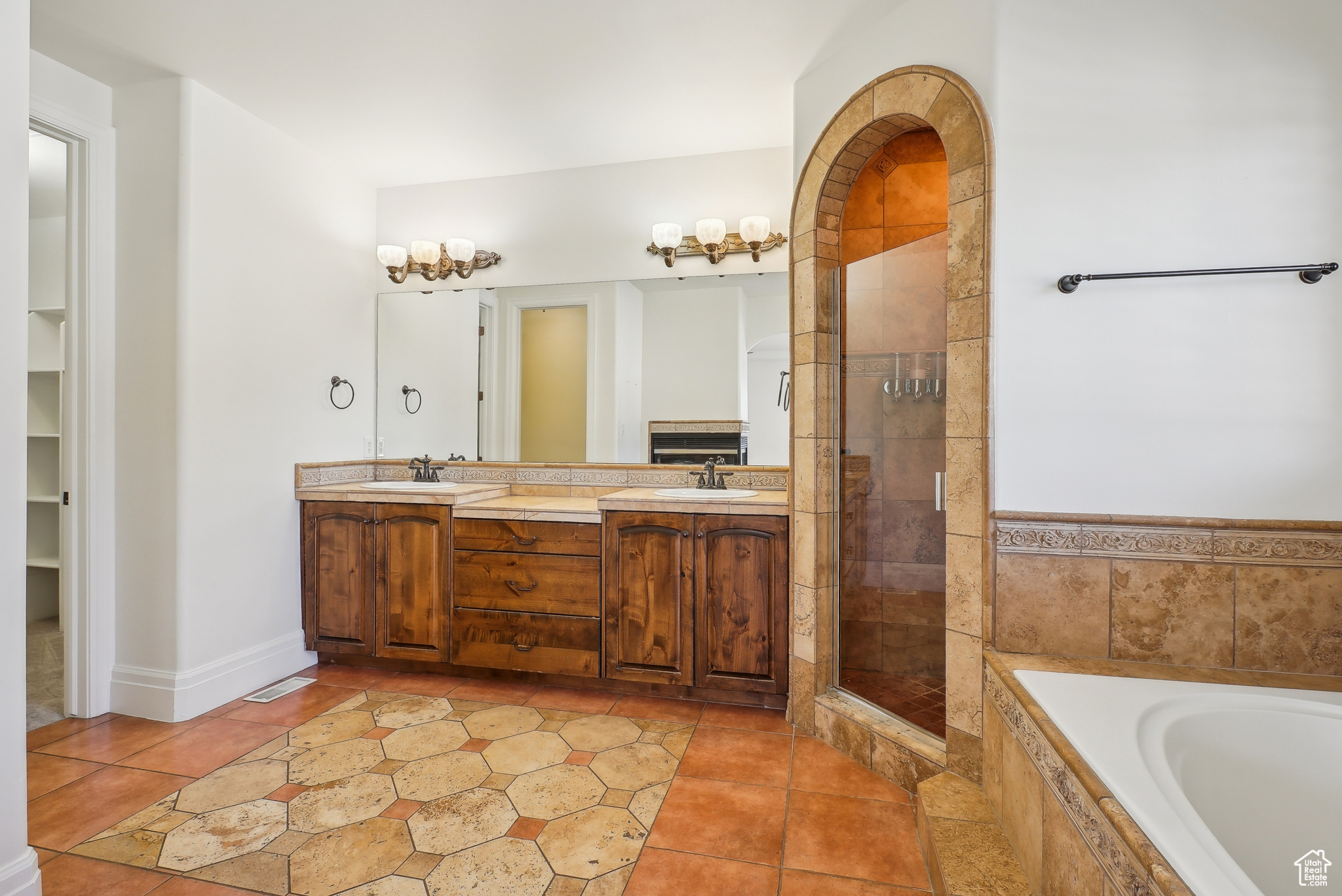 992 W Louise Meadow Dr, South Jordan, Utah image 35