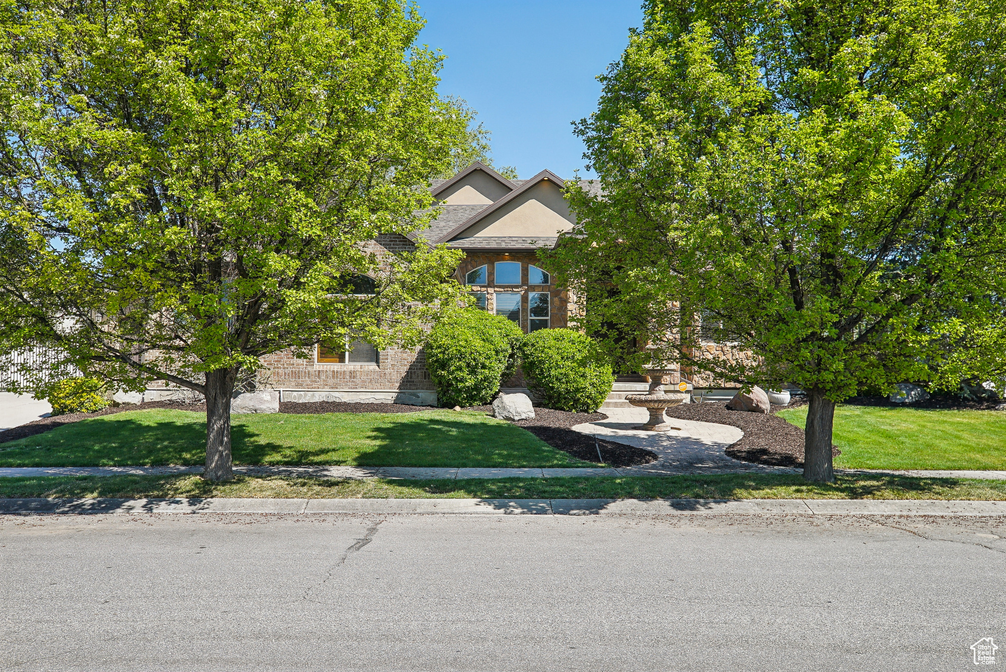 992 W Louise Meadow Dr, South Jordan, Utah image 5
