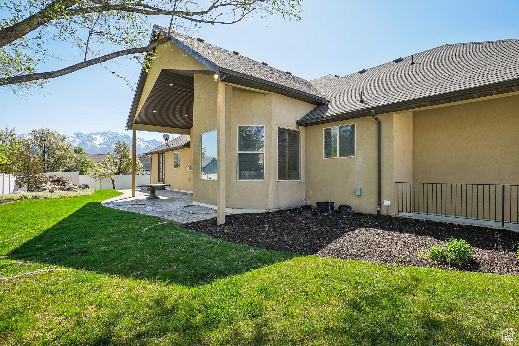 992 W Louise Meadow Dr, South Jordan, Utah image 14