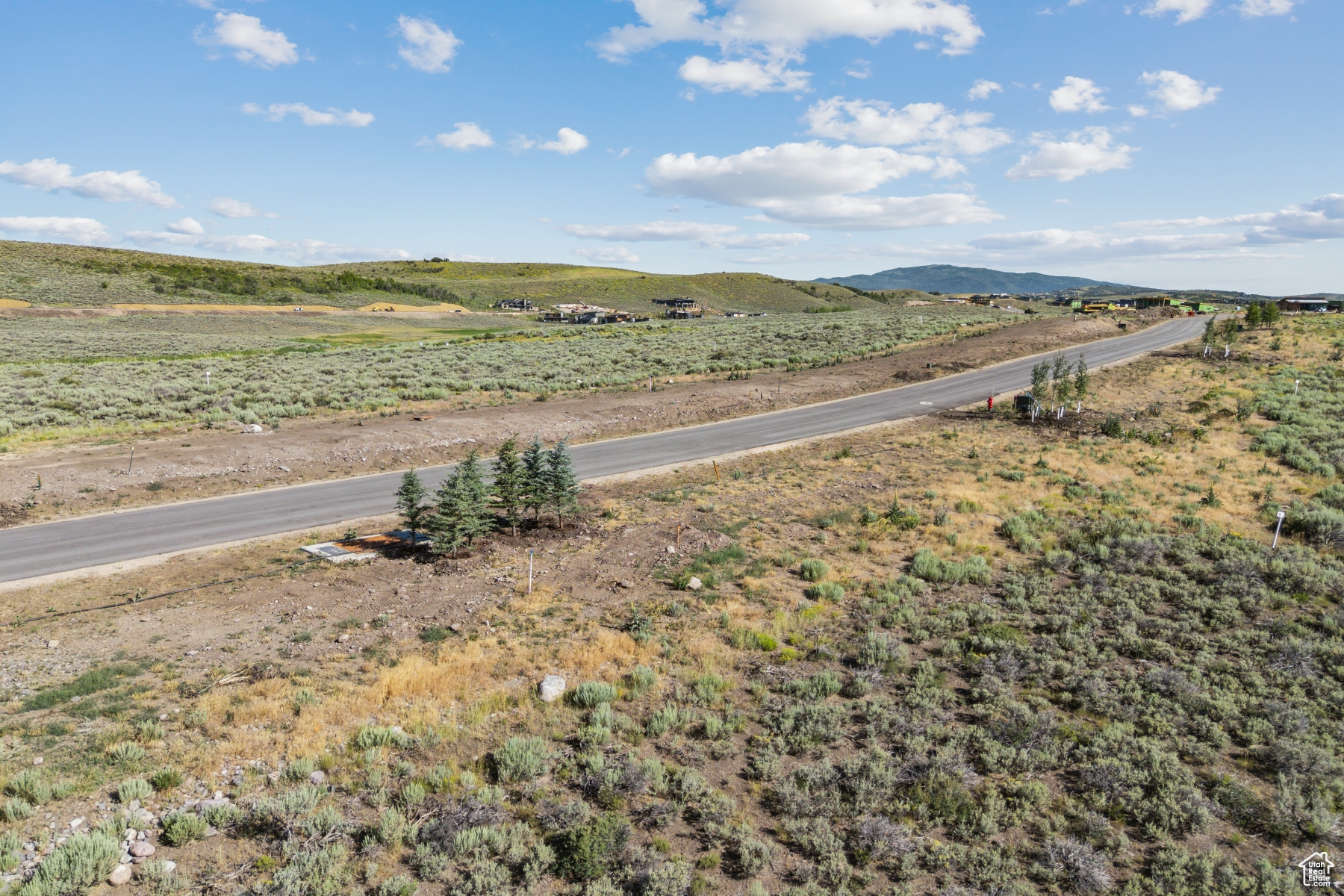 LINKS EDGE - Residential