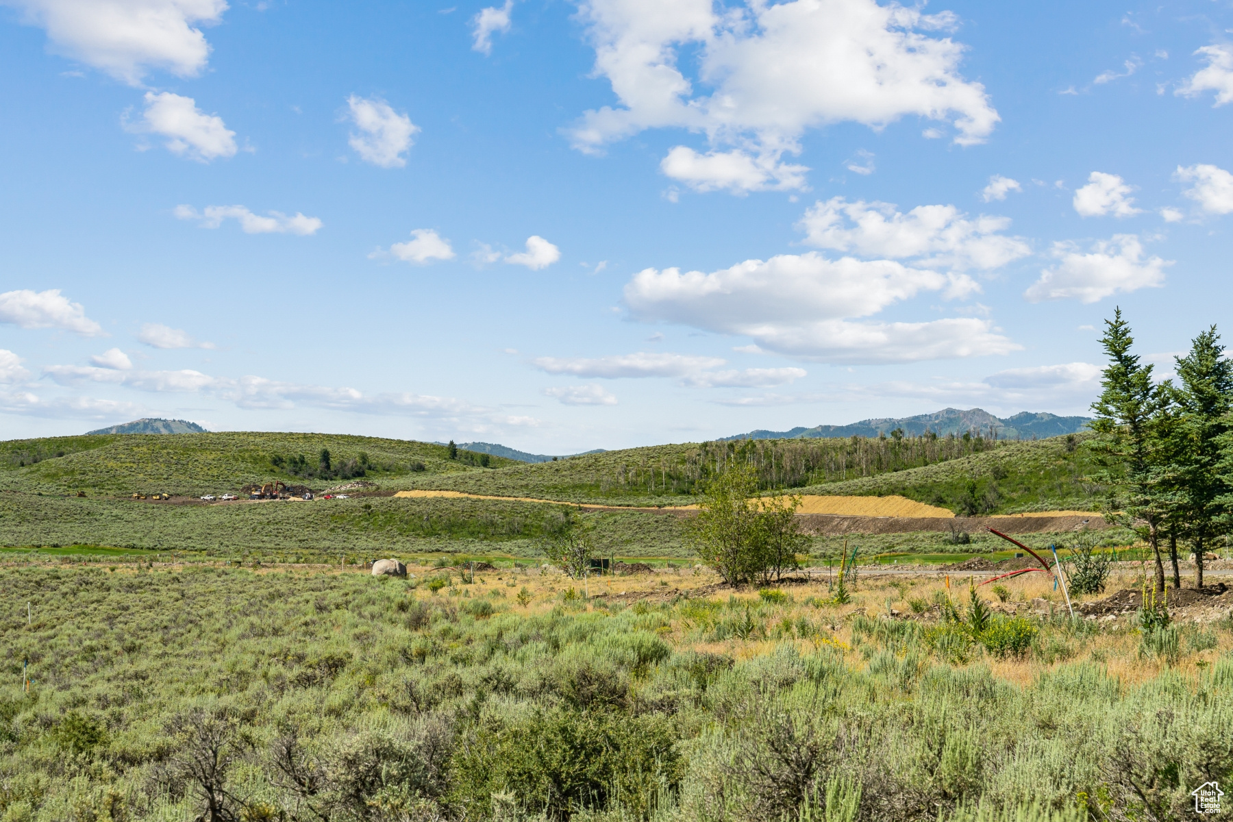 LINKS EDGE - Residential