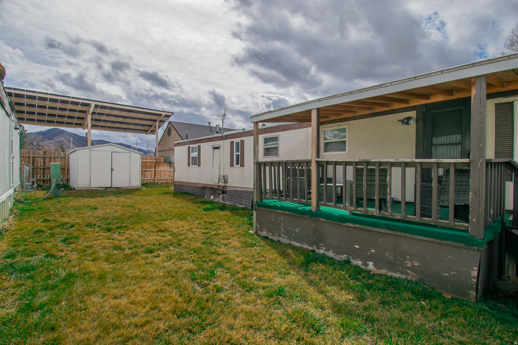 CITY CENTER ESTATES - Residential