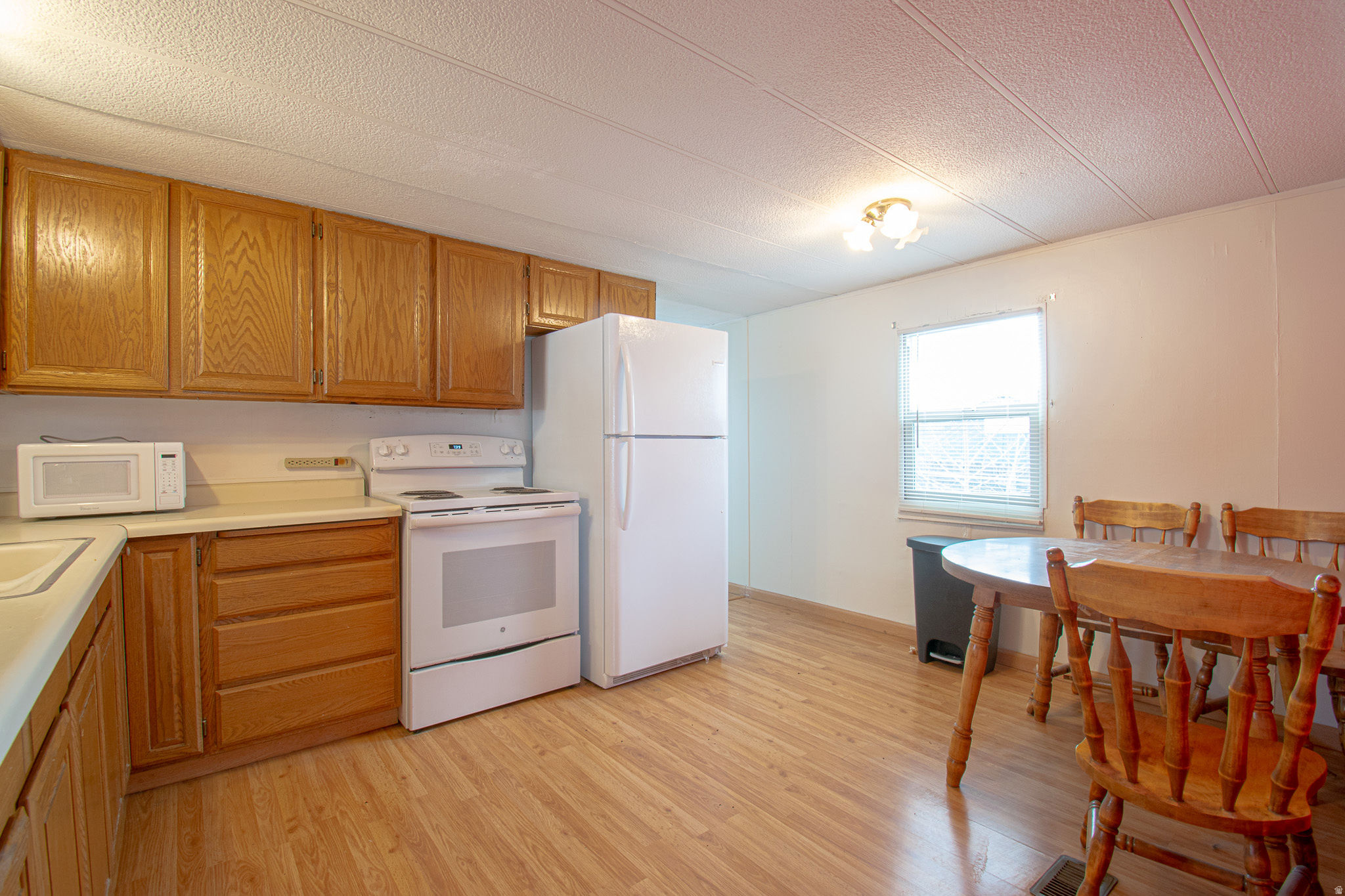 CITY CENTER ESTATES - Residential