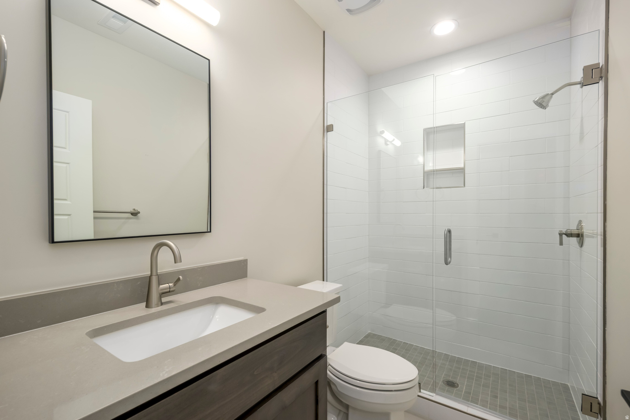 MONTDELLA - Residential Income