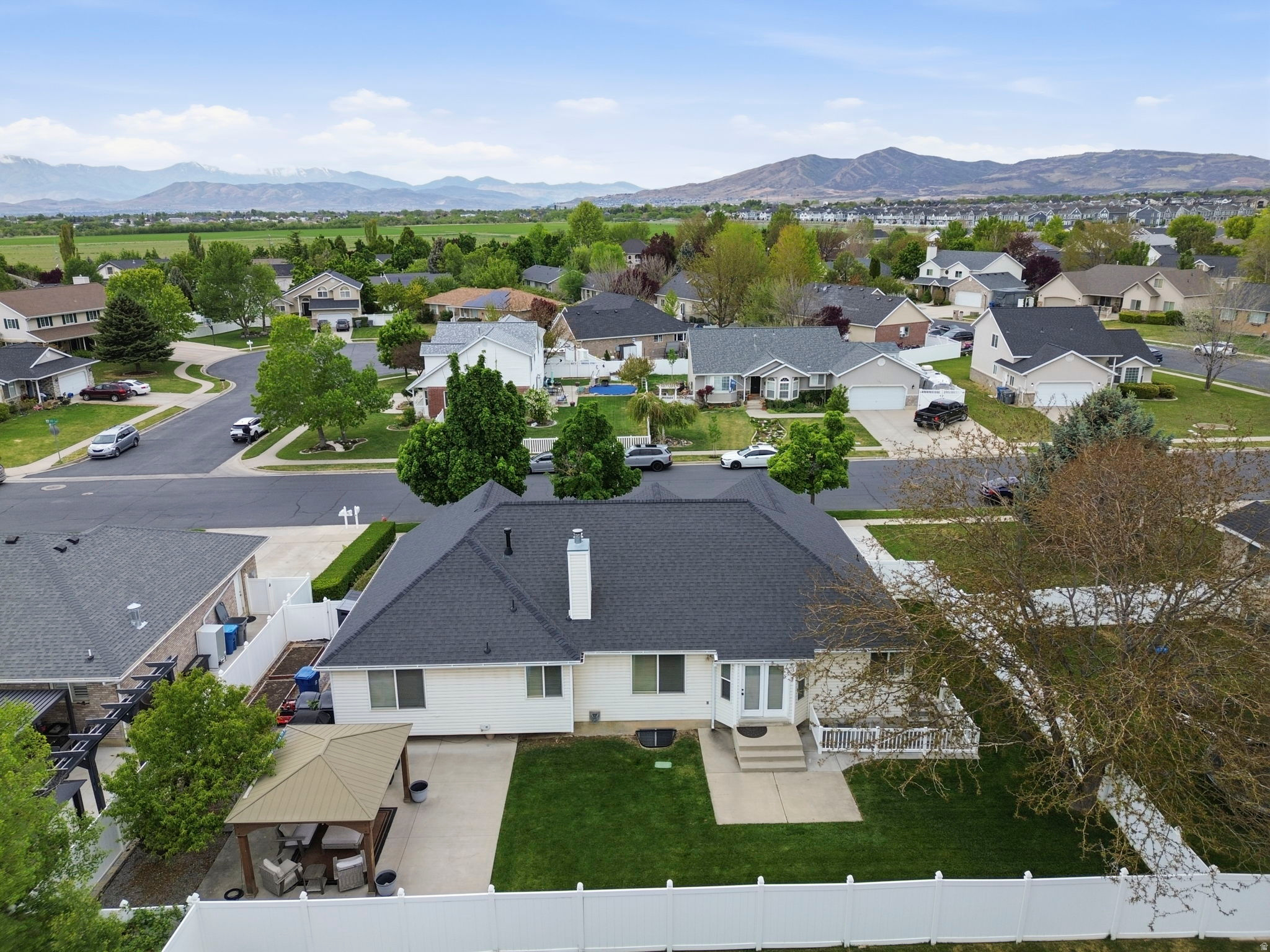 AUTUMN CREST NORTH - Residential