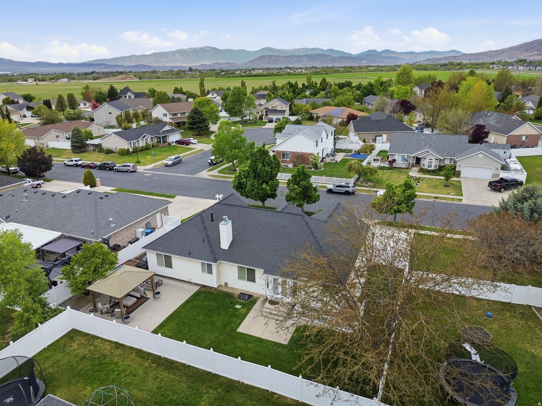 AUTUMN CREST NORTH - Residential