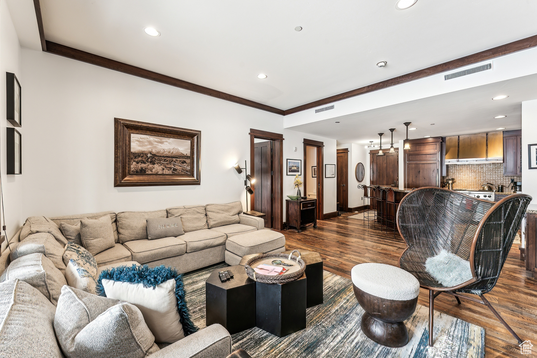 Park City, Utah 84060, United States, 2 Bedrooms Bedrooms, ,3 BathroomsBathrooms,Residential,Active,100118