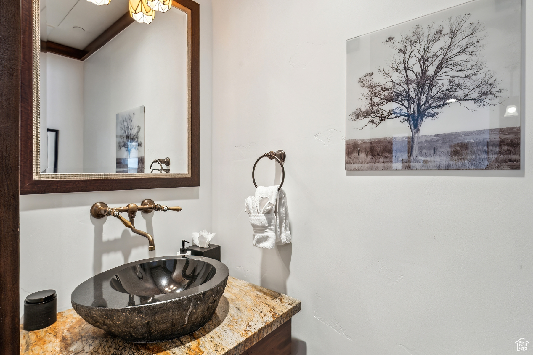 Park City, Utah 84060, United States, 2 Bedrooms Bedrooms, ,3 BathroomsBathrooms,Residential,Active,100118