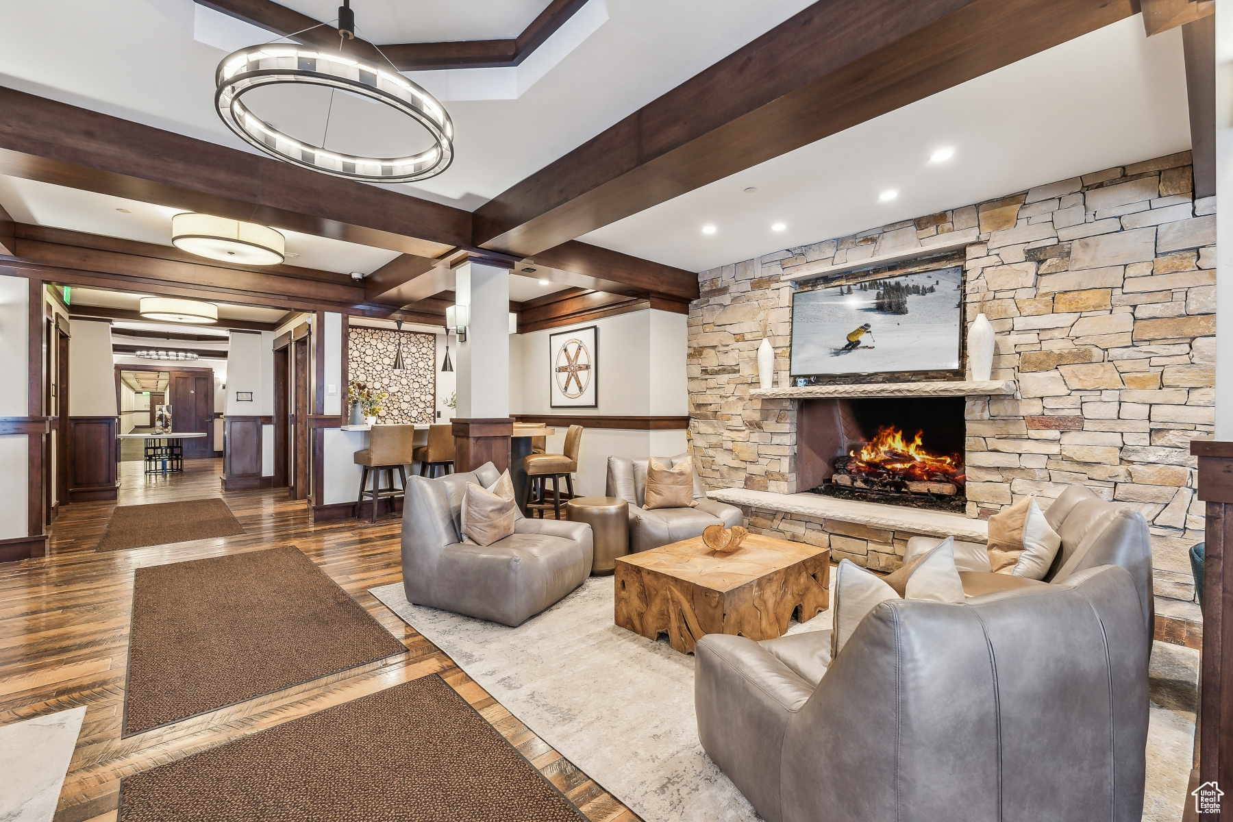 Park City, Utah 84060, United States, 2 Bedrooms Bedrooms, ,3 BathroomsBathrooms,Residential,Active,100118