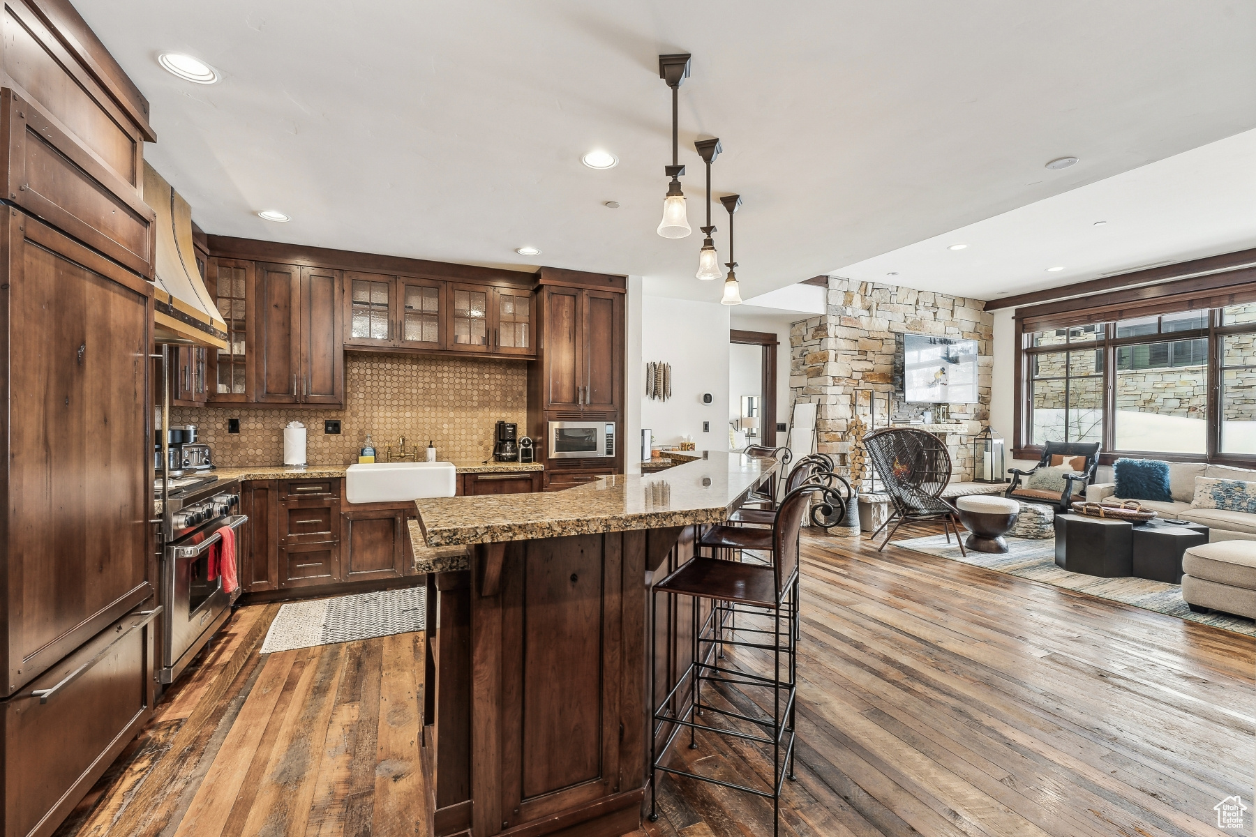 Park City, Utah 84060, United States, 2 Bedrooms Bedrooms, ,3 BathroomsBathrooms,Residential,Active,100118