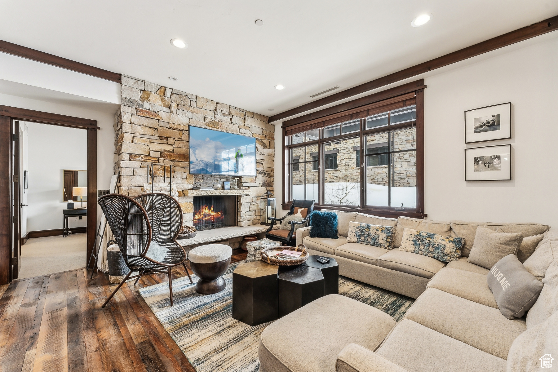 Park City, Utah 84060, United States, 2 Bedrooms Bedrooms, ,3 BathroomsBathrooms,Residential,Active,100118