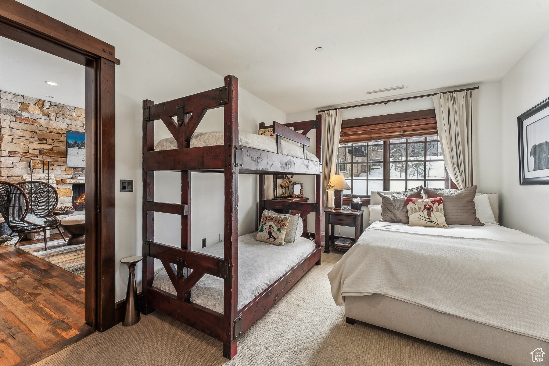 Park City, Utah 84060, United States, 2 Bedrooms Bedrooms, ,3 BathroomsBathrooms,Residential,Active,100118