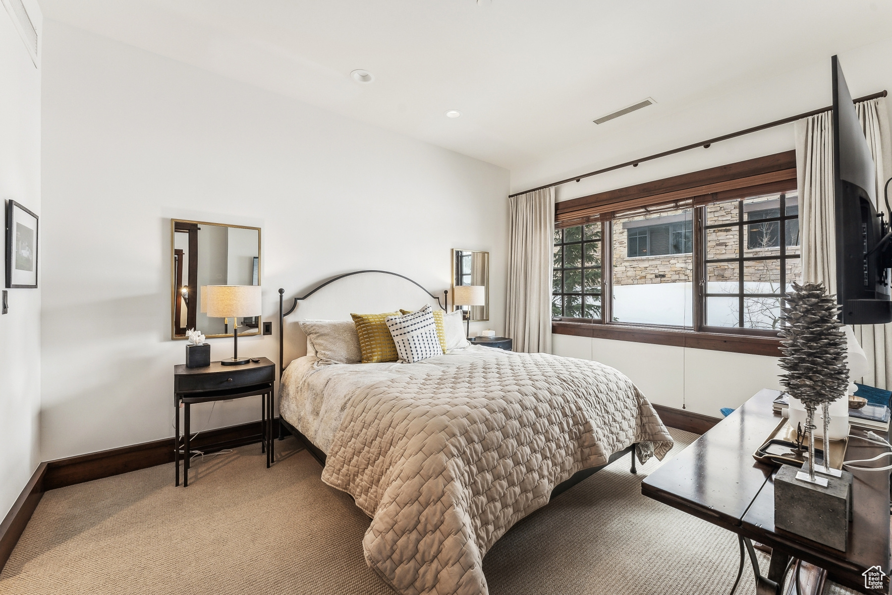 Park City, Utah 84060, United States, 2 Bedrooms Bedrooms, ,3 BathroomsBathrooms,Residential,Active,100118