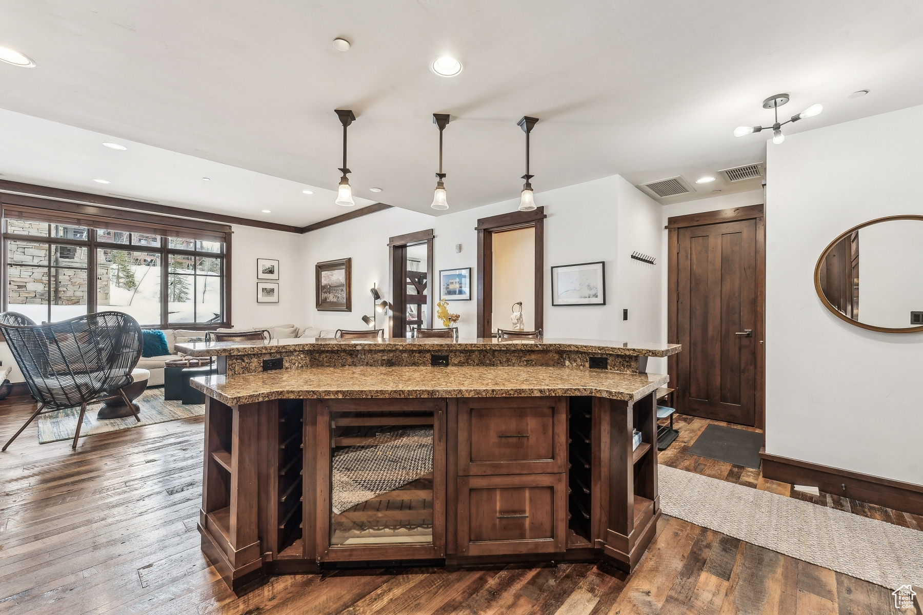 Park City, Utah 84060, United States, 2 Bedrooms Bedrooms, ,3 BathroomsBathrooms,Residential,Active,100118