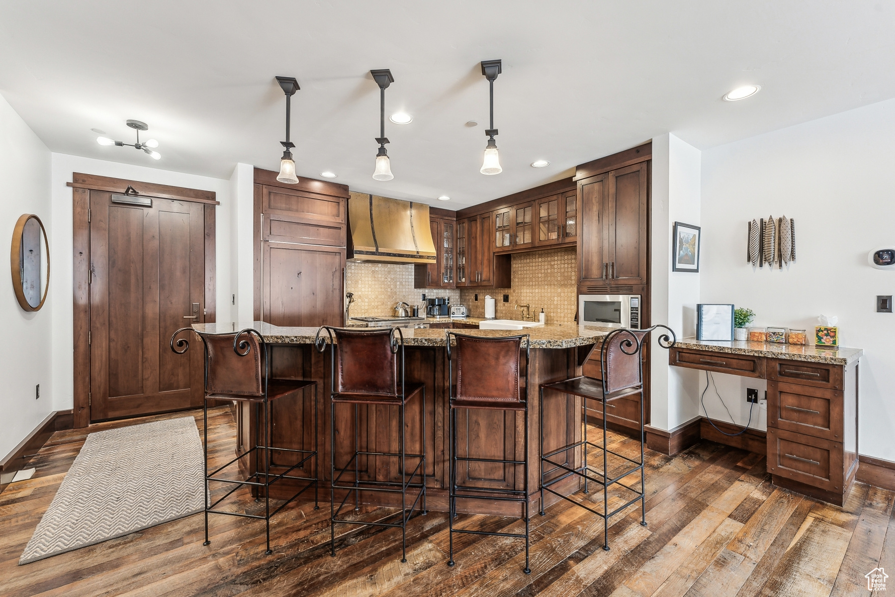 Park City, Utah 84060, United States, 2 Bedrooms Bedrooms, ,3 BathroomsBathrooms,Residential,Active,100118