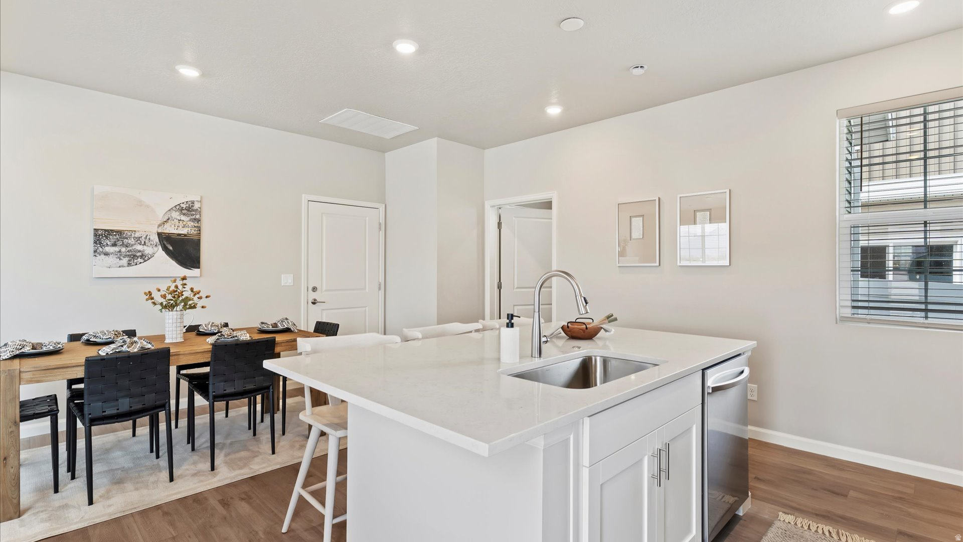 WANDER - Residential