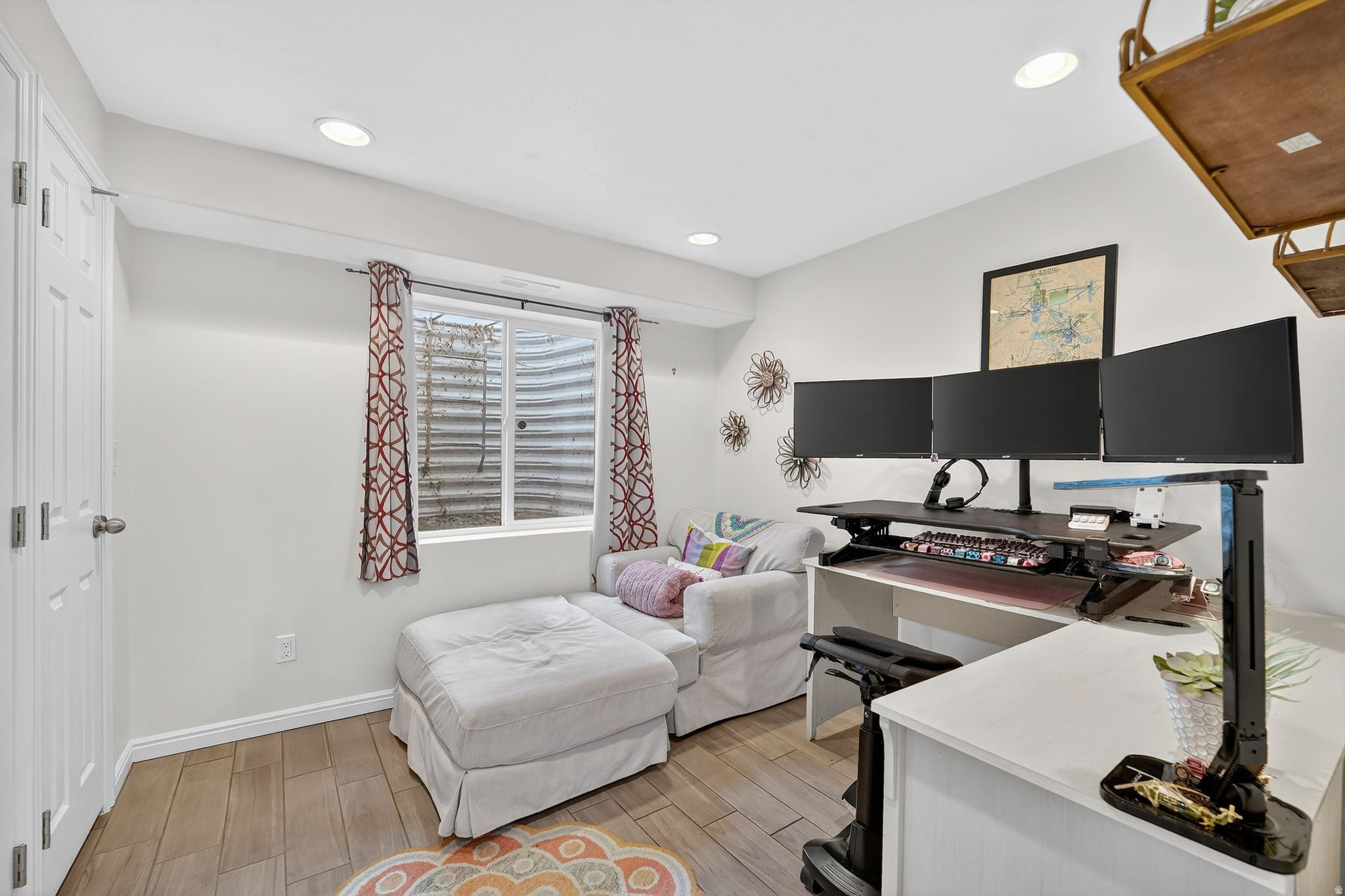 VILLAGE COTTAGES - Residential