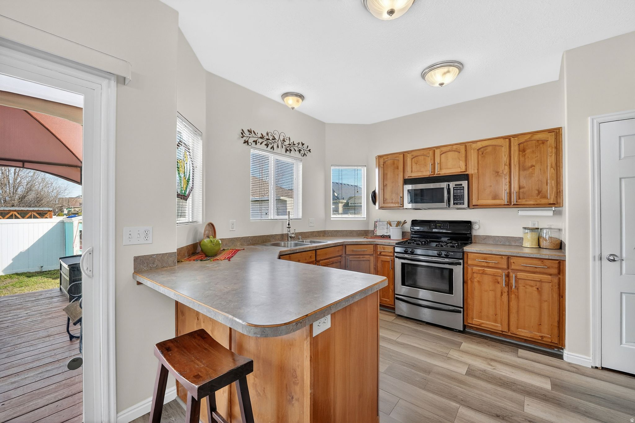 VILLAGE COTTAGES - Residential