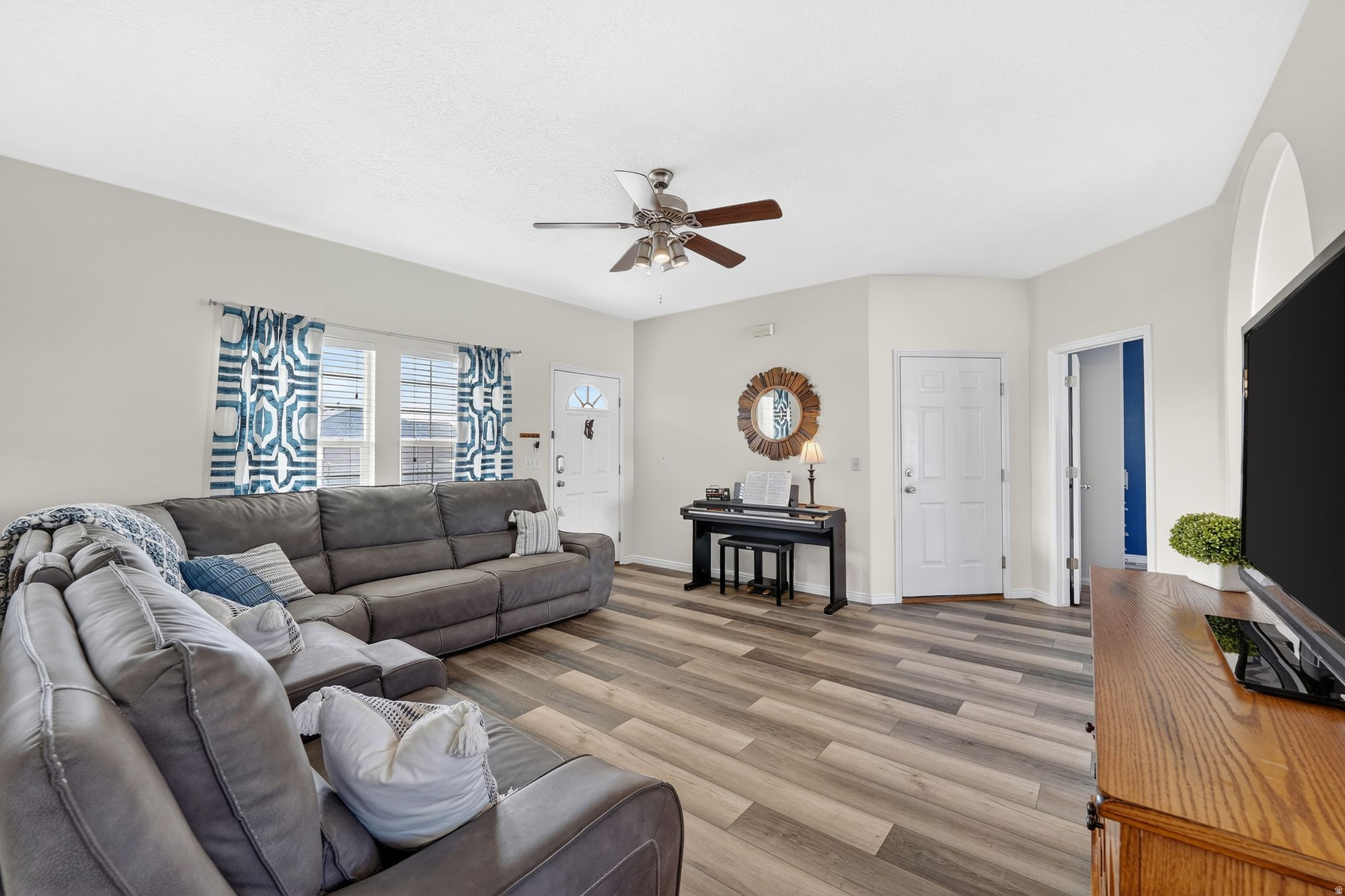 VILLAGE COTTAGES - Residential