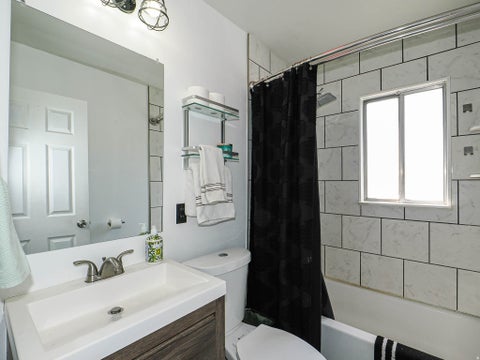 Tiny photo for 117 E COUNTRY CLUB DR S, South Ogden, UT 84405 (MLS # 2176192)