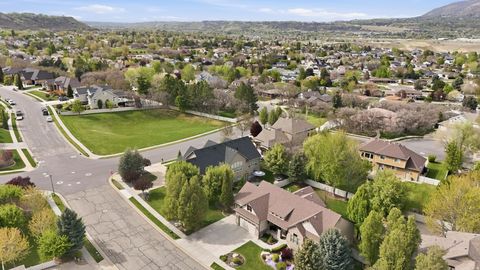 Tiny photo for 8230 DEER RUN WAY, South Weber, UT 84405 (MLS # 2152689)