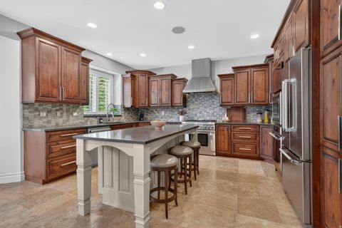 Tiny photo for 8230 DEER RUN WAY, South Weber, UT 84405 (MLS # 2152689)